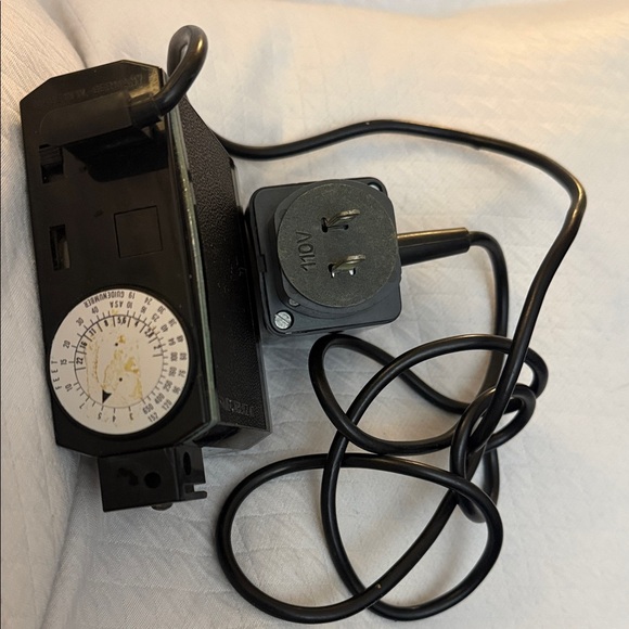 Metz Camera Flash with Cable. untested - Picture 3 of 7